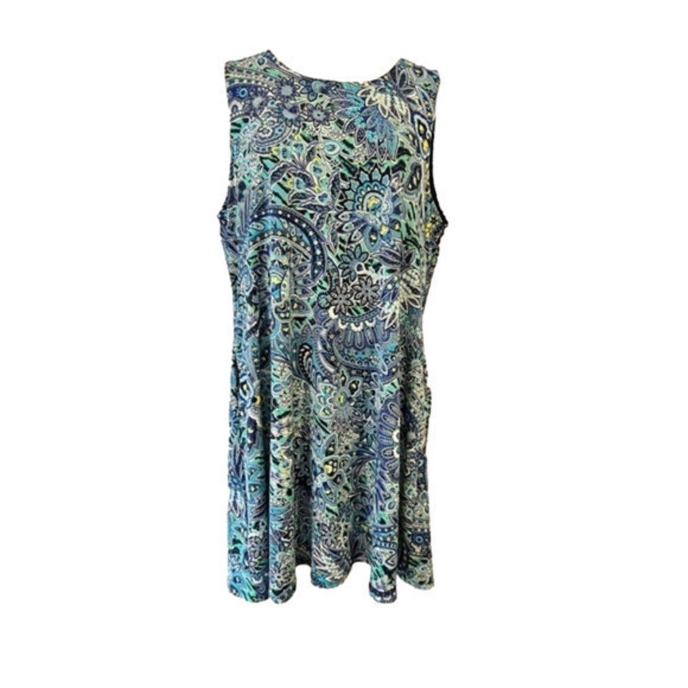 Laura petites paisley sleeveless dress great for summer beautiful  pattern !